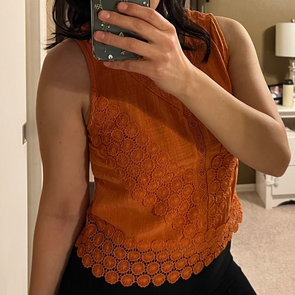 ⚡️ SALE- Self 🖤 E Juniors Orange Sleeveless Laced Top, Size S